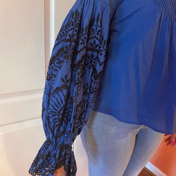 Gorgeous Blouse by Zara - Picture 6 of 10